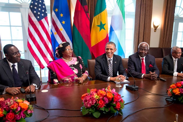 President Barack Obama (center) with (left to right) President Macky Sall (Senegal), President Joyce Banda (Malawi), President Ernest Bai Koroma (Sierra Leone), and Prime Minister José Maria Pereira Neves (Cape Verde) in the Cabinet Room of the White House on March 28, 2013. Credit: BusinessWeek.com/Getty Images